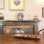 Apartment La Loggia Sul Nera