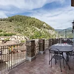 La Loggia Sul Nera Apartment *