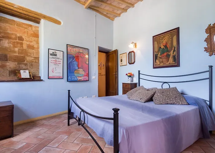 La Loggia Sul Nera Apartment *